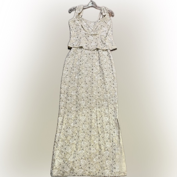 Vintage 1970s HEFTCO Beaded Wedding Gown, Matching Corset Vest Rhinestone Detail - Picture 3 of 17